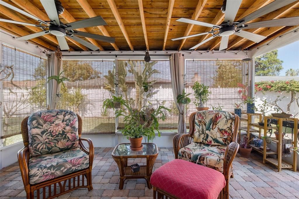 Active With Contract: $329,900 (3 beds, 2 baths, 1715 Square Feet)