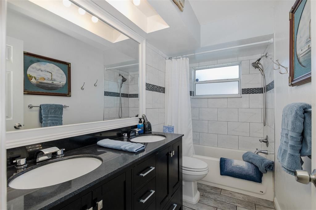 Active With Contract: $329,900 (3 beds, 2 baths, 1715 Square Feet)