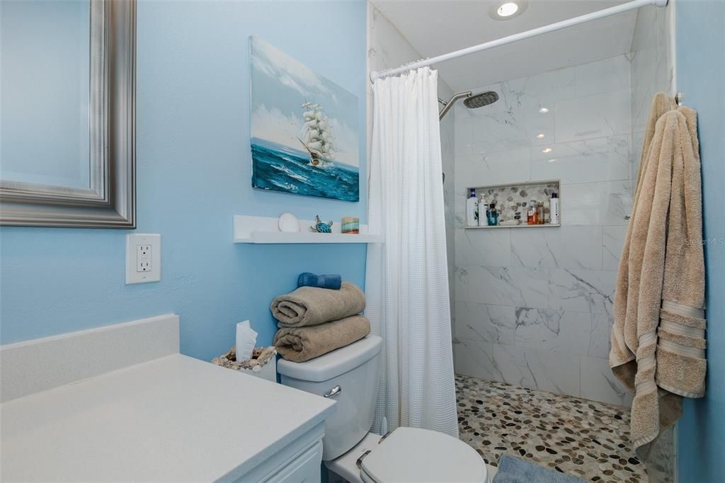 Active With Contract: $329,900 (3 beds, 2 baths, 1715 Square Feet)