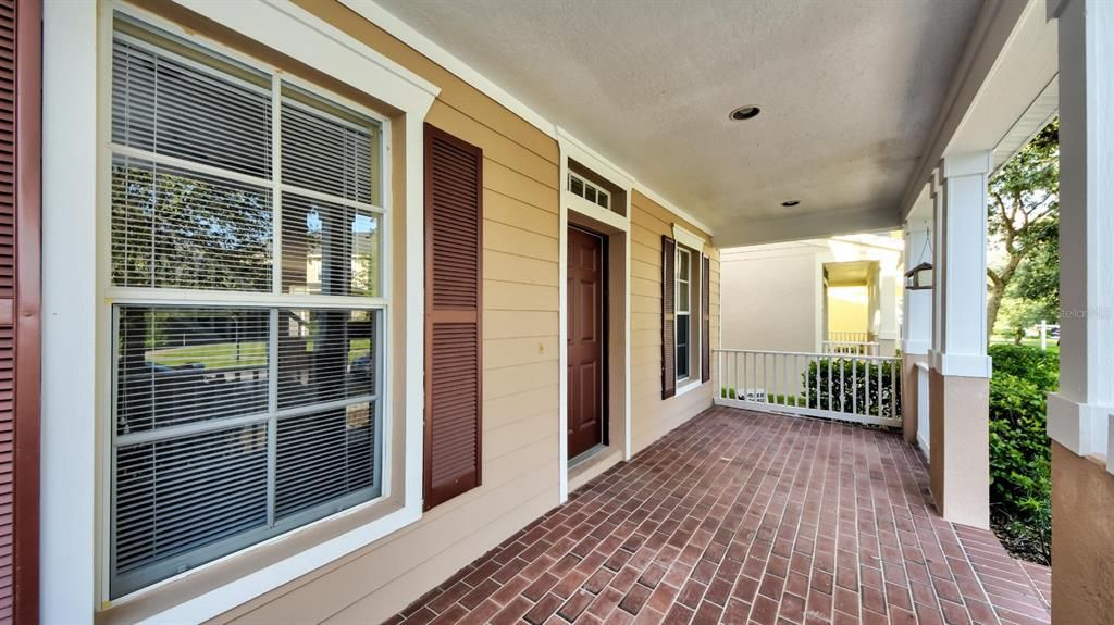 出租: $3,000 (4 贝兹, 3 浴室, 2547 平方英尺)