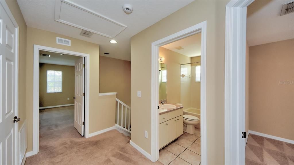 出租: $3,000 (4 贝兹, 3 浴室, 2547 平方英尺)