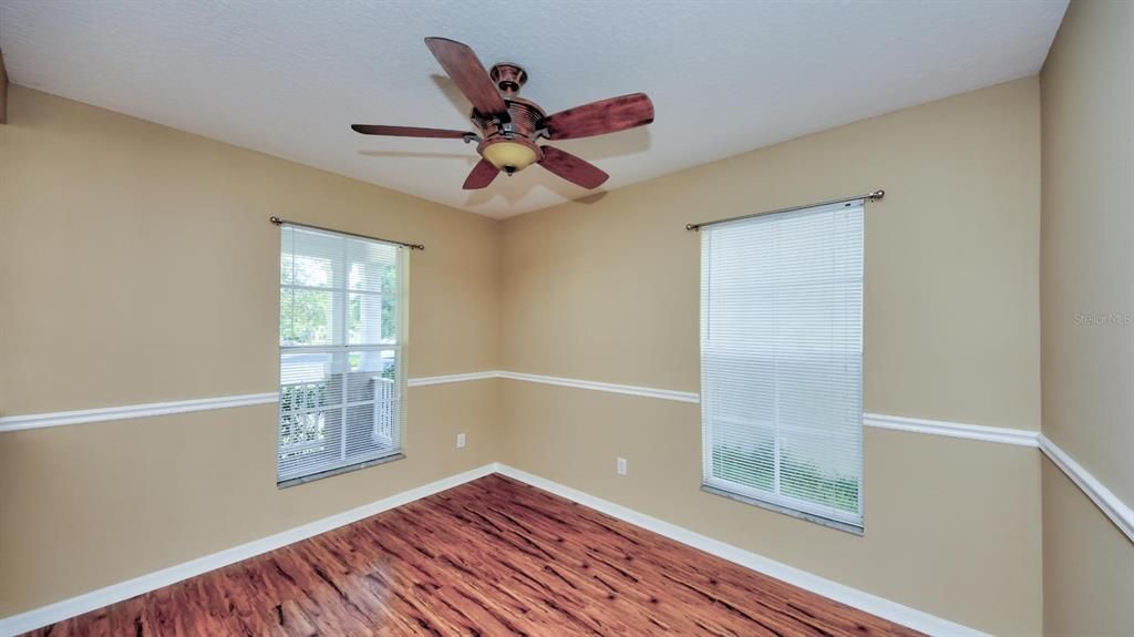 出租: $3,000 (4 贝兹, 3 浴室, 2547 平方英尺)