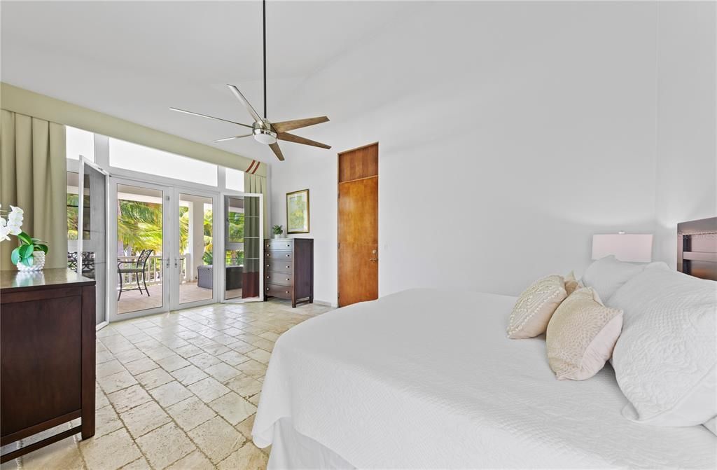 For Sale: $2,500,000 (2 beds, 2 baths, 4877 Square Feet)