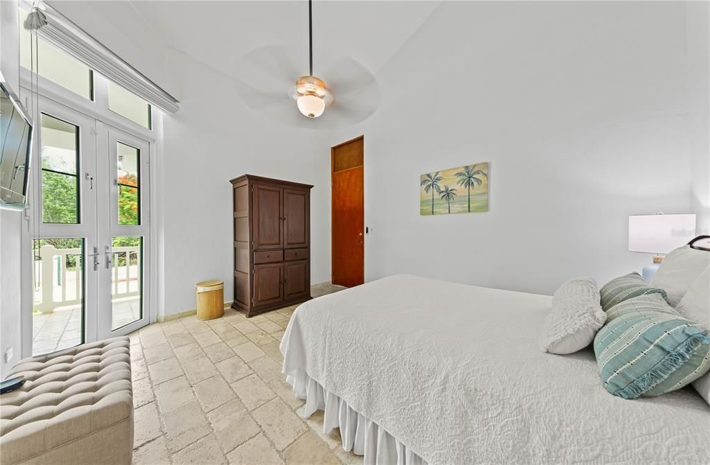 For Sale: $2,500,000 (2 beds, 2 baths, 4877 Square Feet)