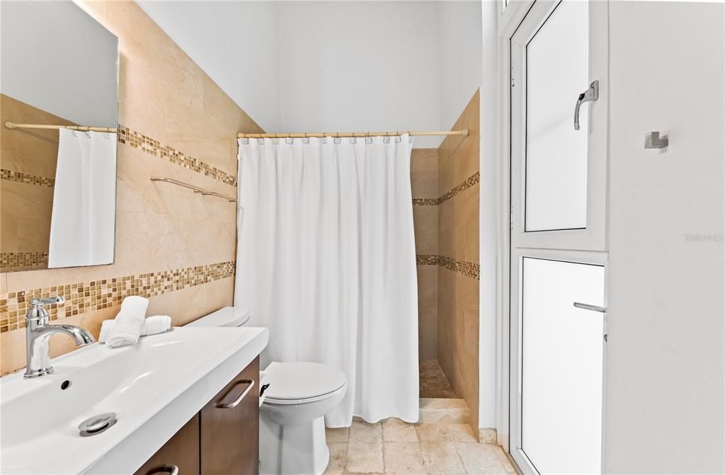 For Sale: $2,500,000 (2 beds, 2 baths, 4877 Square Feet)