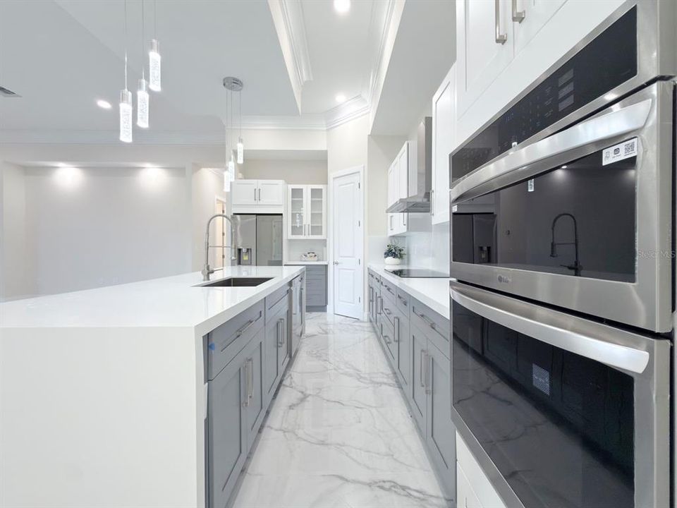 For Sale: $1,664,000 (4 beds, 3 baths, 3156 Square Feet)