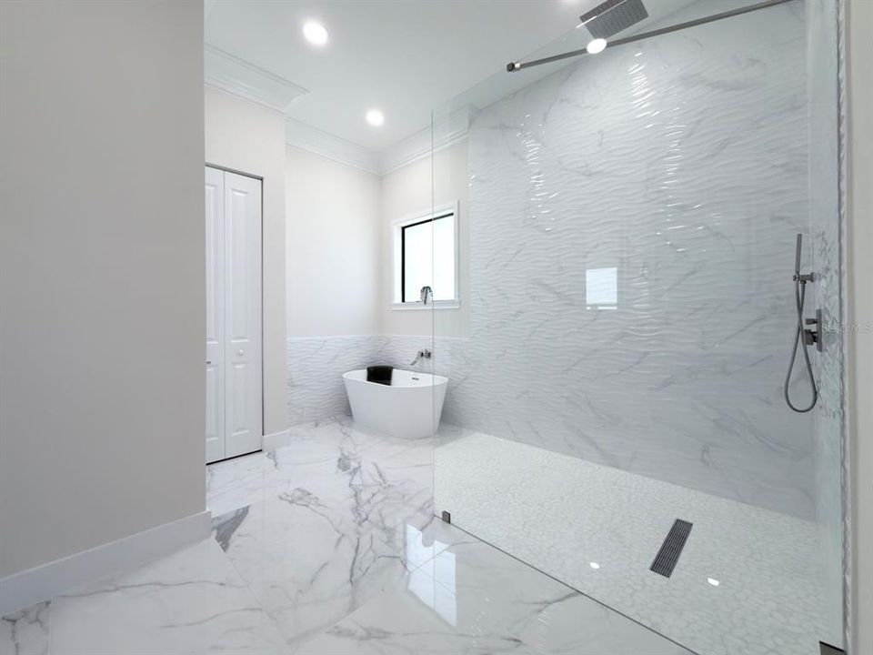 For Sale: $1,664,000 (4 beds, 3 baths, 3156 Square Feet)