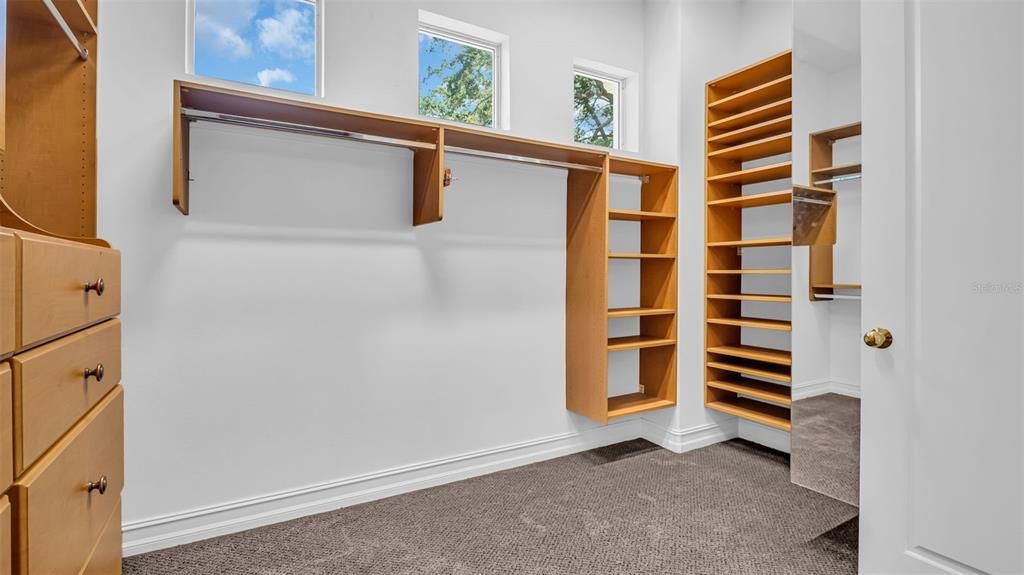 出租: $8,500 (4 贝兹, 4 浴室, 3515 平方英尺)