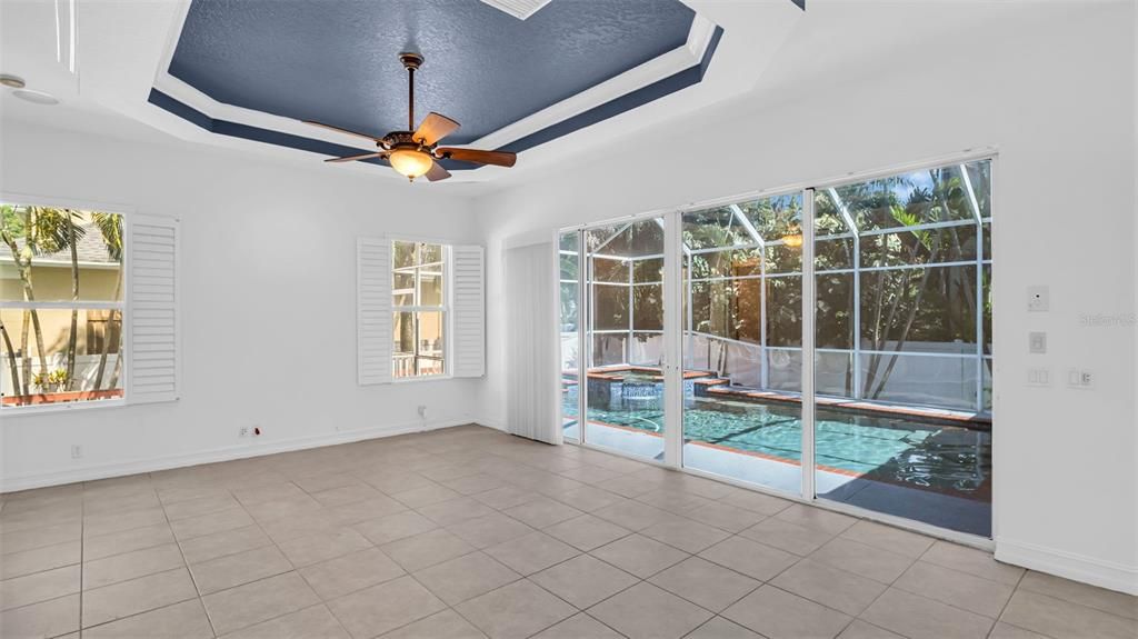 出租: $8,500 (4 贝兹, 4 浴室, 3515 平方英尺)