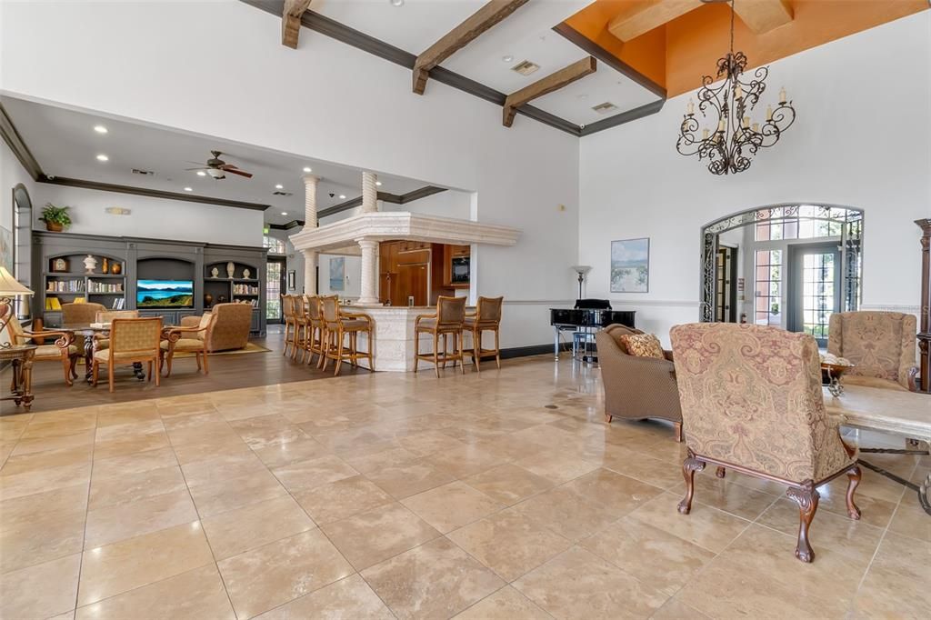 待售: $295,000 (1 贝兹, 1 浴室, 949 平方英尺)