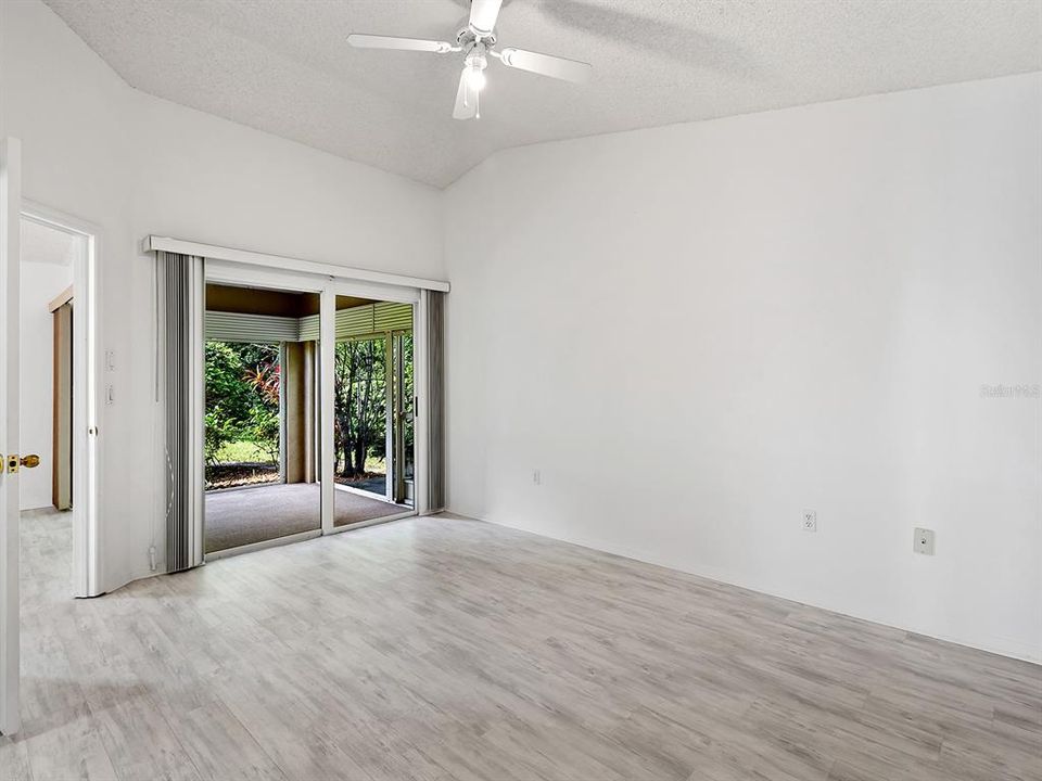 En Venta: $298,000 (2 camas, 2 baños, 1150 Pies cuadrados)