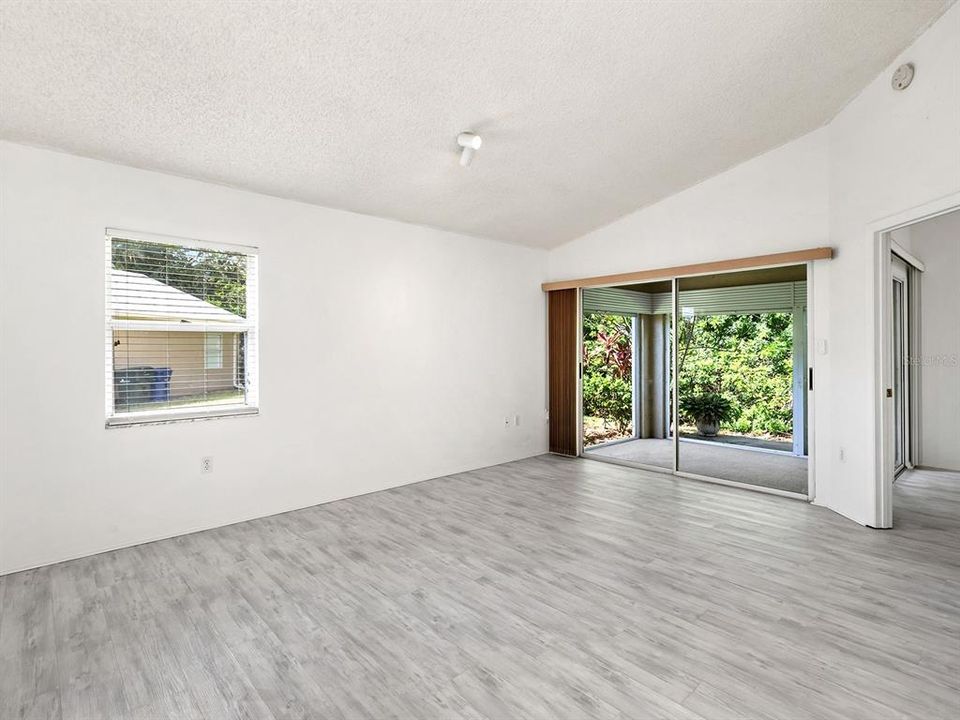 En Venta: $298,000 (2 camas, 2 baños, 1150 Pies cuadrados)