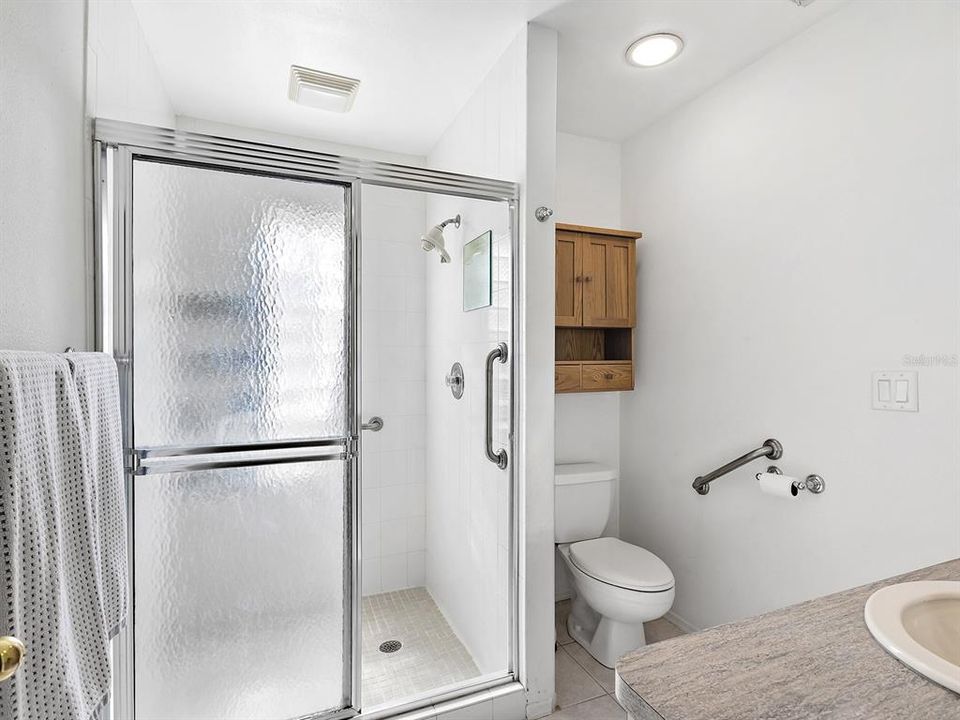 En Venta: $298,000 (2 camas, 2 baños, 1150 Pies cuadrados)