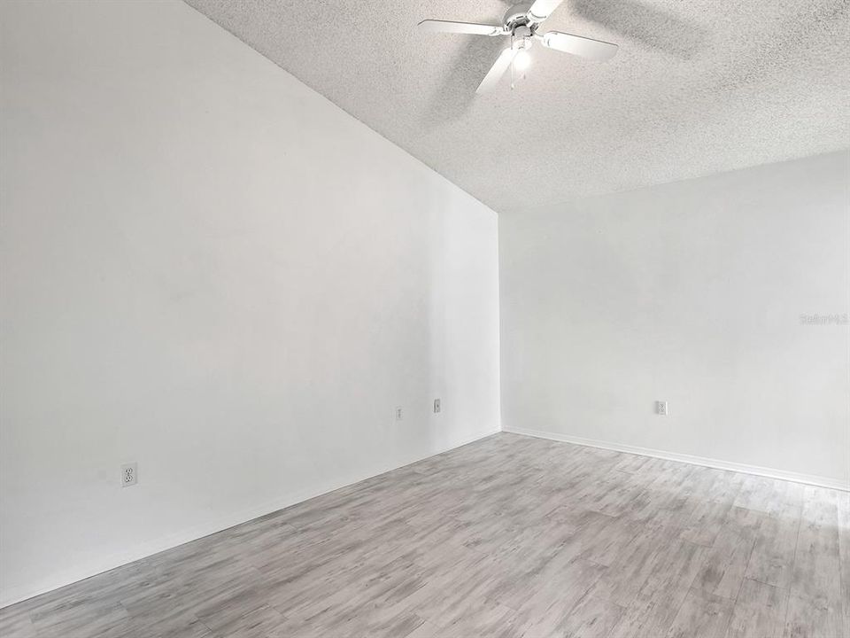 En Venta: $298,000 (2 camas, 2 baños, 1150 Pies cuadrados)