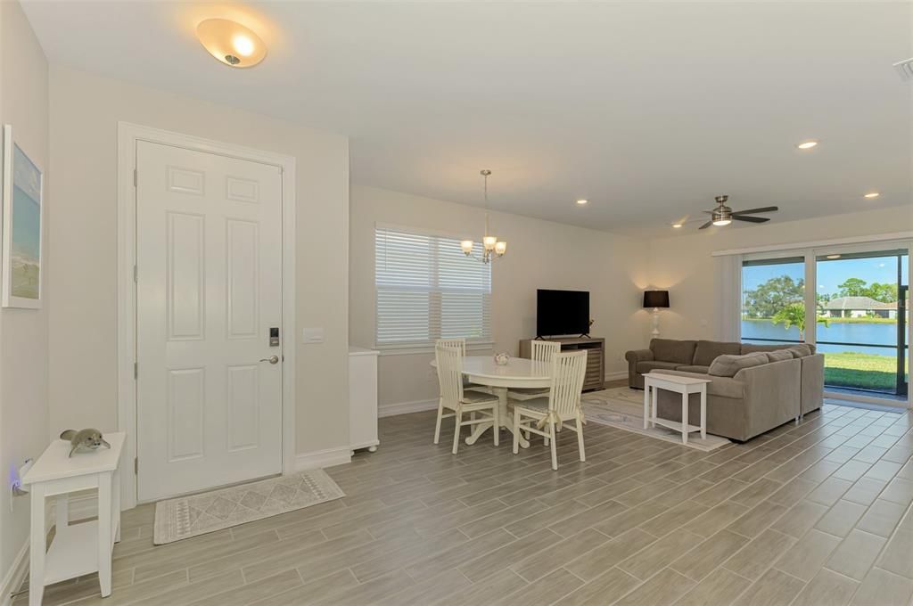 На продажу: $375,000 (2 спален, 2 ванн, 1503 Квадратных фут)