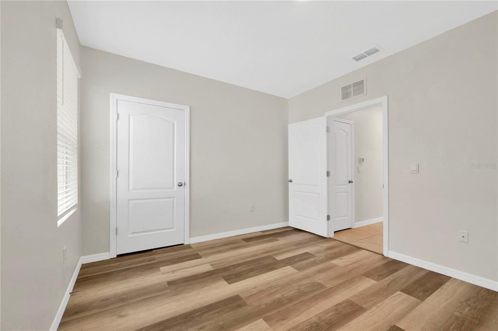 For Sale: $284,000 (3 beds, 2 baths, 1629 Square Feet)