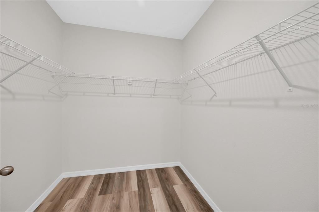 For Sale: $284,000 (3 beds, 2 baths, 1629 Square Feet)