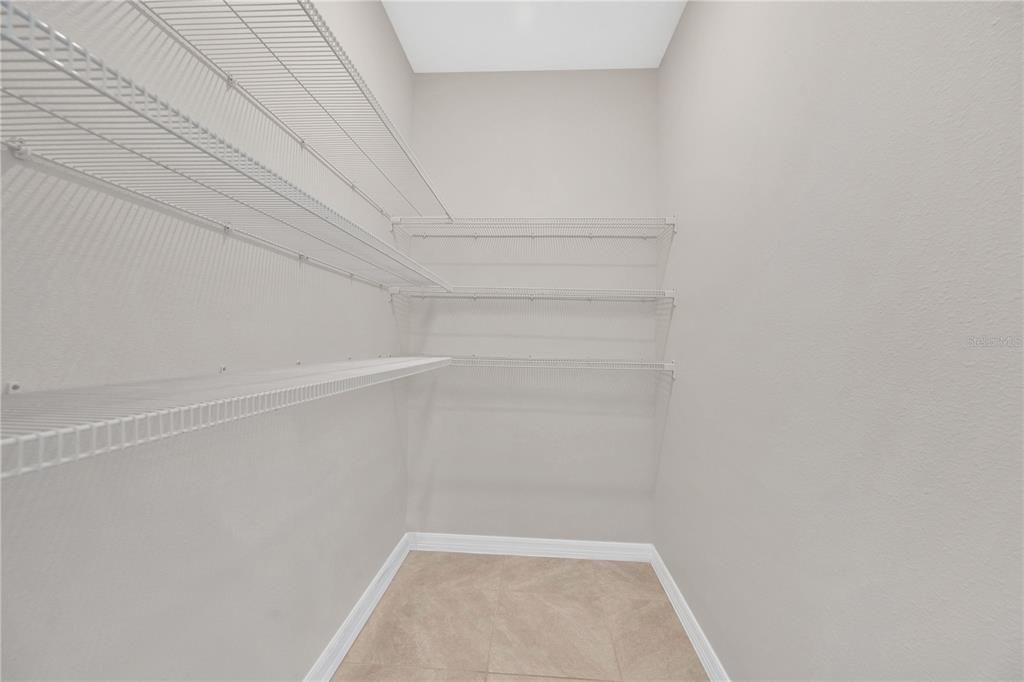 For Sale: $284,000 (3 beds, 2 baths, 1629 Square Feet)