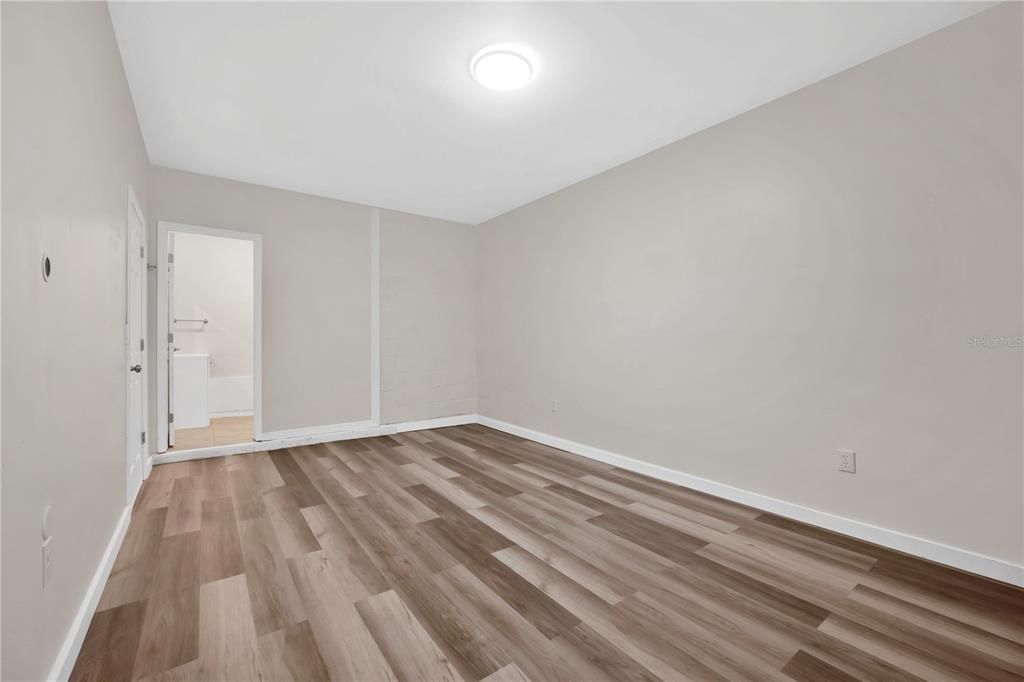 For Sale: $284,000 (3 beds, 2 baths, 1629 Square Feet)