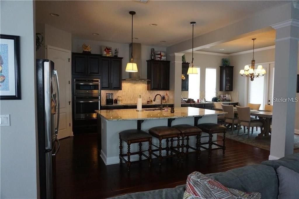 В аренду: $4,800 (4 спален, 3 ванн, 2950 Квадратных фут)