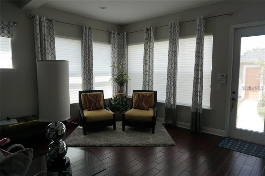 В аренду: $4,800 (4 спален, 3 ванн, 2950 Квадратных фут)