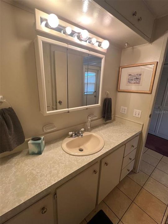 En Venta: $98,500 (2 camas, 2 baños, 1189 Pies cuadrados)