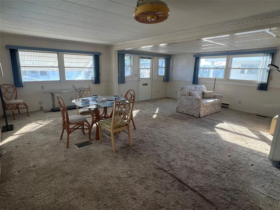 En Venta: $98,500 (2 camas, 2 baños, 1189 Pies cuadrados)