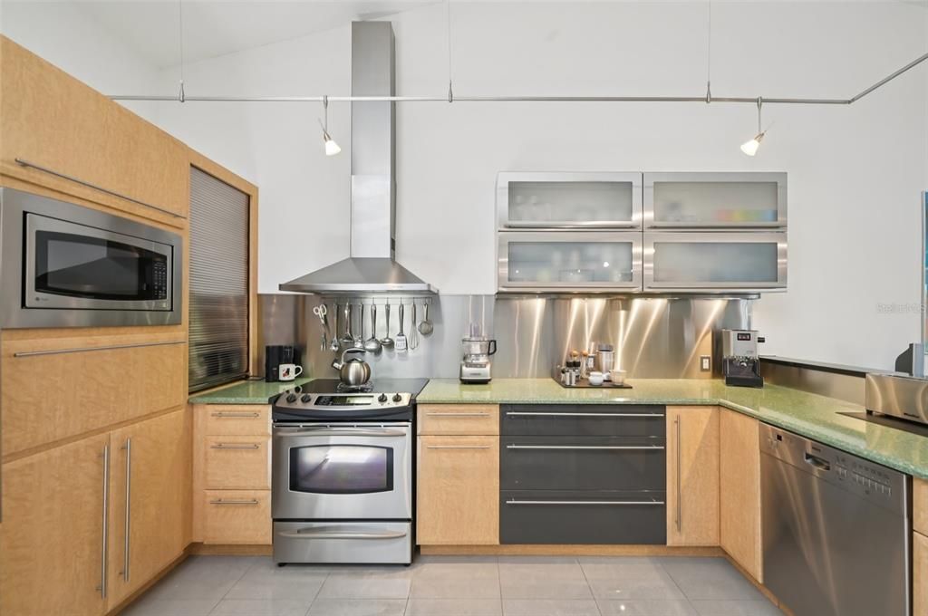 En Venta: $500,000 (3 camas, 3 baños, 1796 Pies cuadrados)