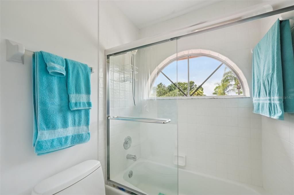 En Venta: $500,000 (3 camas, 3 baños, 1796 Pies cuadrados)