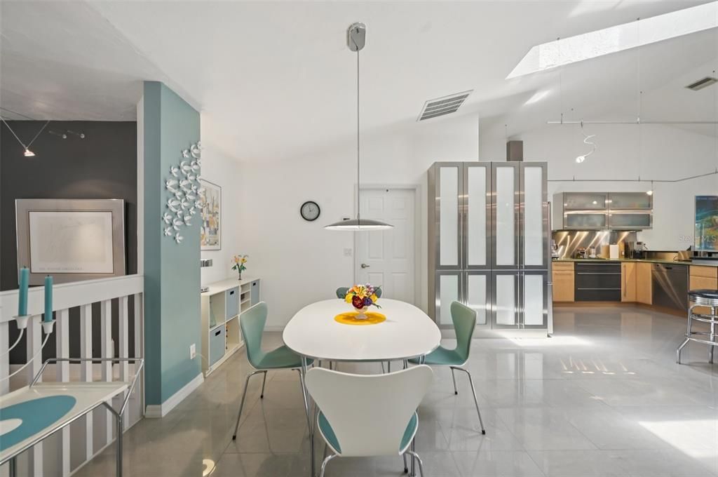 En Venta: $500,000 (3 camas, 3 baños, 1796 Pies cuadrados)