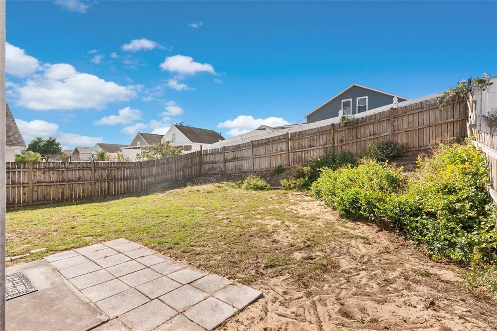 For Sale: $255,000 (3 beds, 2 baths, 1182 Square Feet)