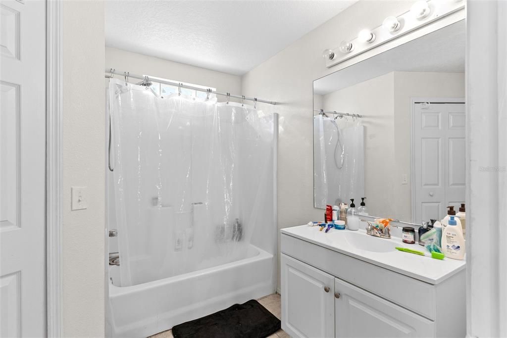 For Sale: $255,000 (3 beds, 2 baths, 1182 Square Feet)