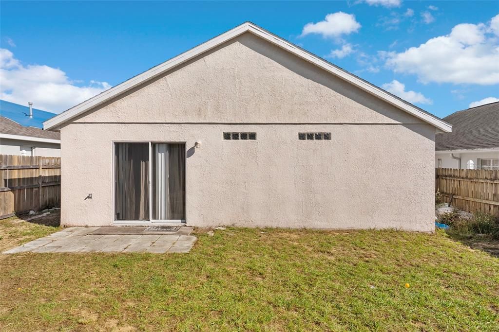 For Sale: $255,000 (3 beds, 2 baths, 1182 Square Feet)