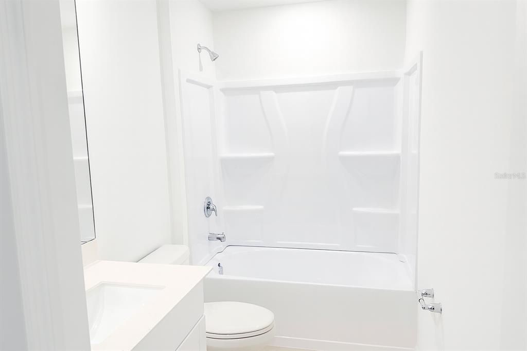 В аренду: $2,850 (4 спален, 2 ванн, 1874 Квадратных фут)