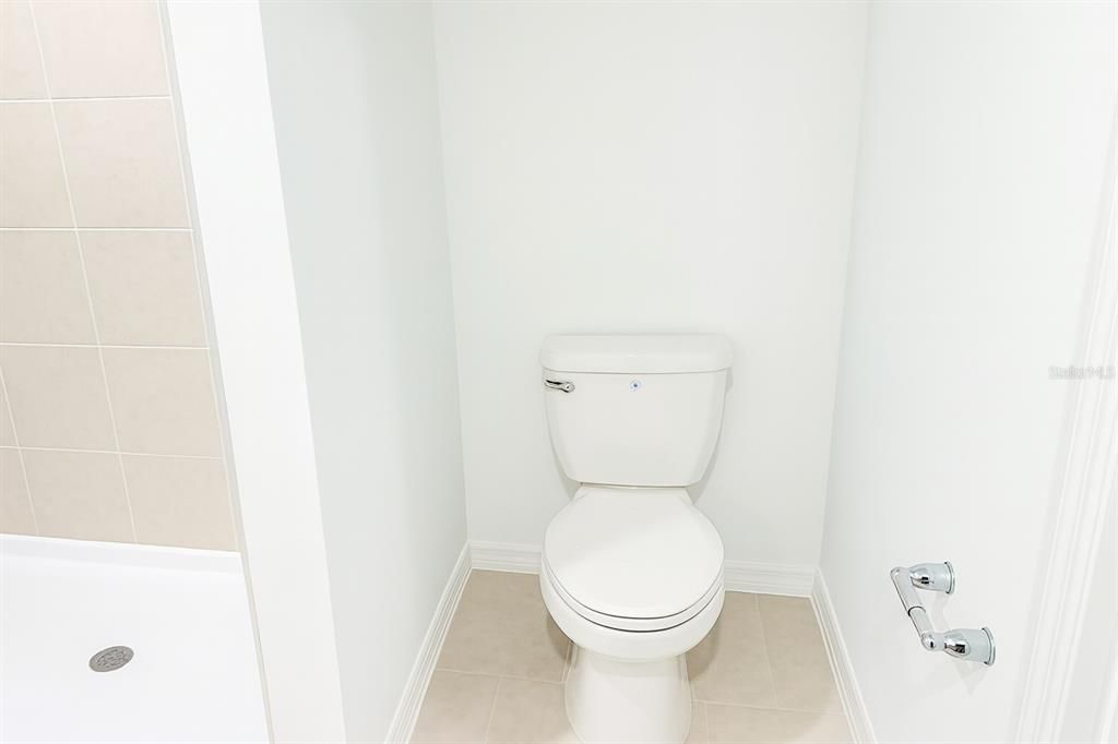 В аренду: $2,850 (4 спален, 2 ванн, 1874 Квадратных фут)