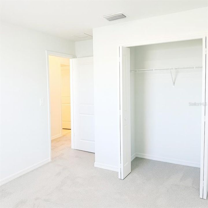 В аренду: $2,850 (4 спален, 2 ванн, 1874 Квадратных фут)