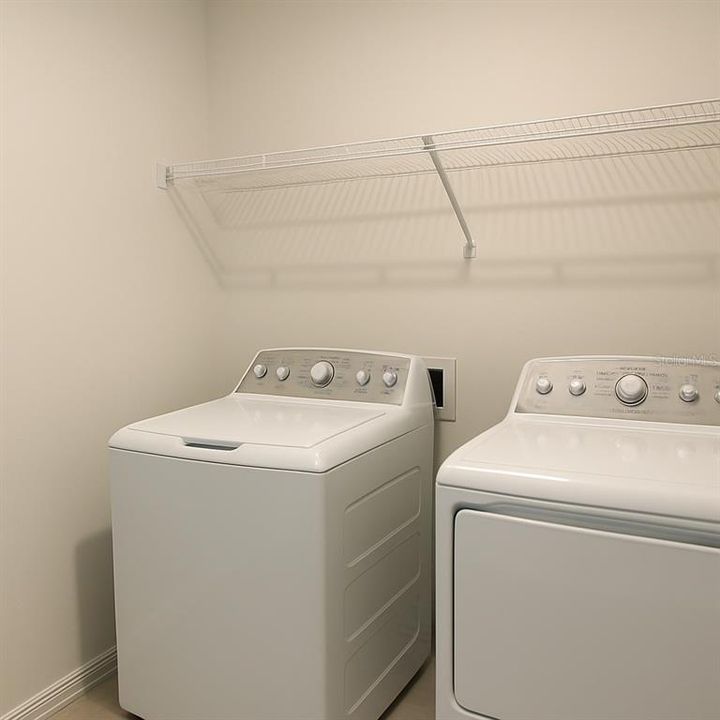 В аренду: $2,850 (4 спален, 2 ванн, 1874 Квадратных фут)