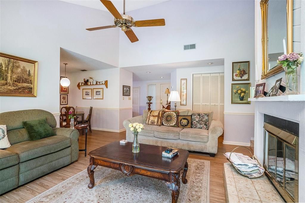 For Sale: $449,000 (3 beds, 2 baths, 1837 Square Feet)