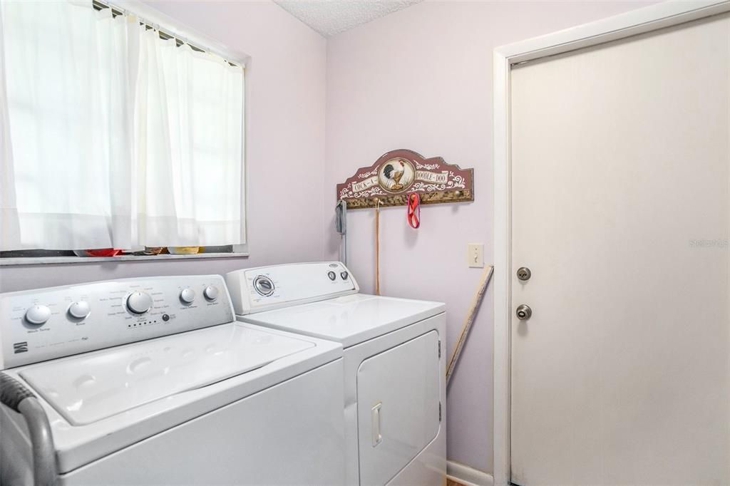 For Sale: $449,000 (3 beds, 2 baths, 1837 Square Feet)