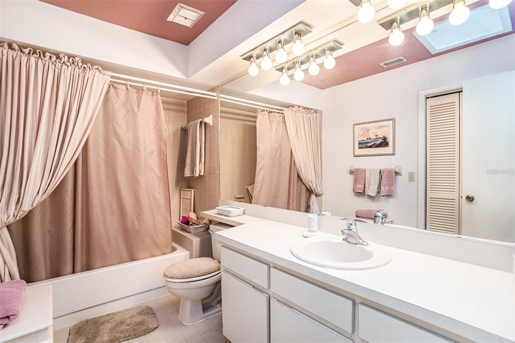 For Sale: $449,000 (3 beds, 2 baths, 1837 Square Feet)