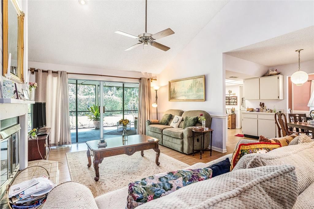 For Sale: $449,000 (3 beds, 2 baths, 1837 Square Feet)