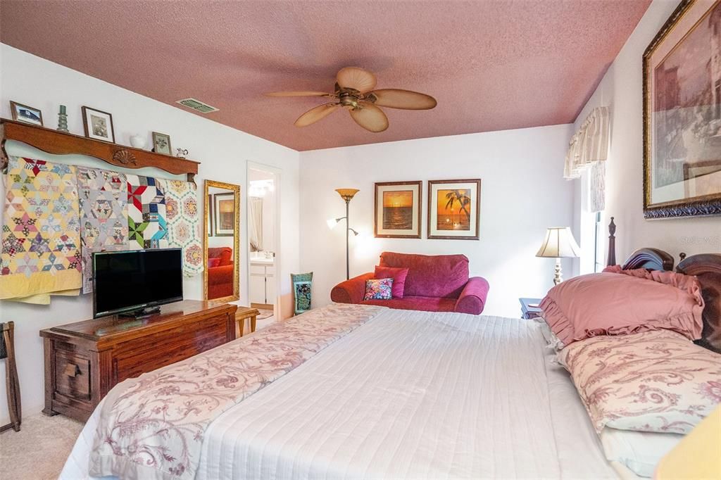 For Sale: $449,000 (3 beds, 2 baths, 1837 Square Feet)