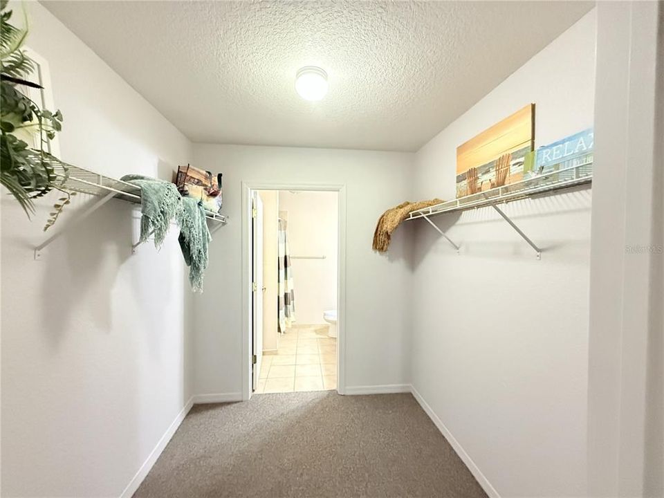 En Venta: $179,500 (2 camas, 2 baños, 951 Pies cuadrados)