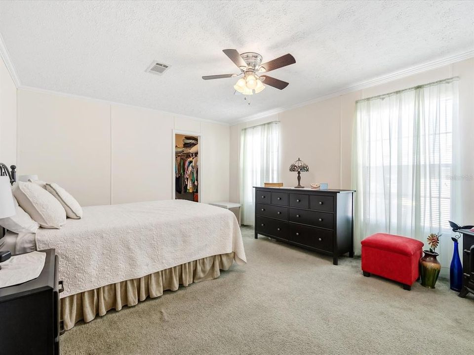 待售: $199,000 (3 贝兹, 2 浴室, 1344 平方英尺)