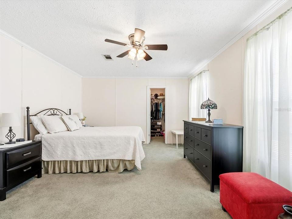 待售: $199,000 (3 贝兹, 2 浴室, 1344 平方英尺)