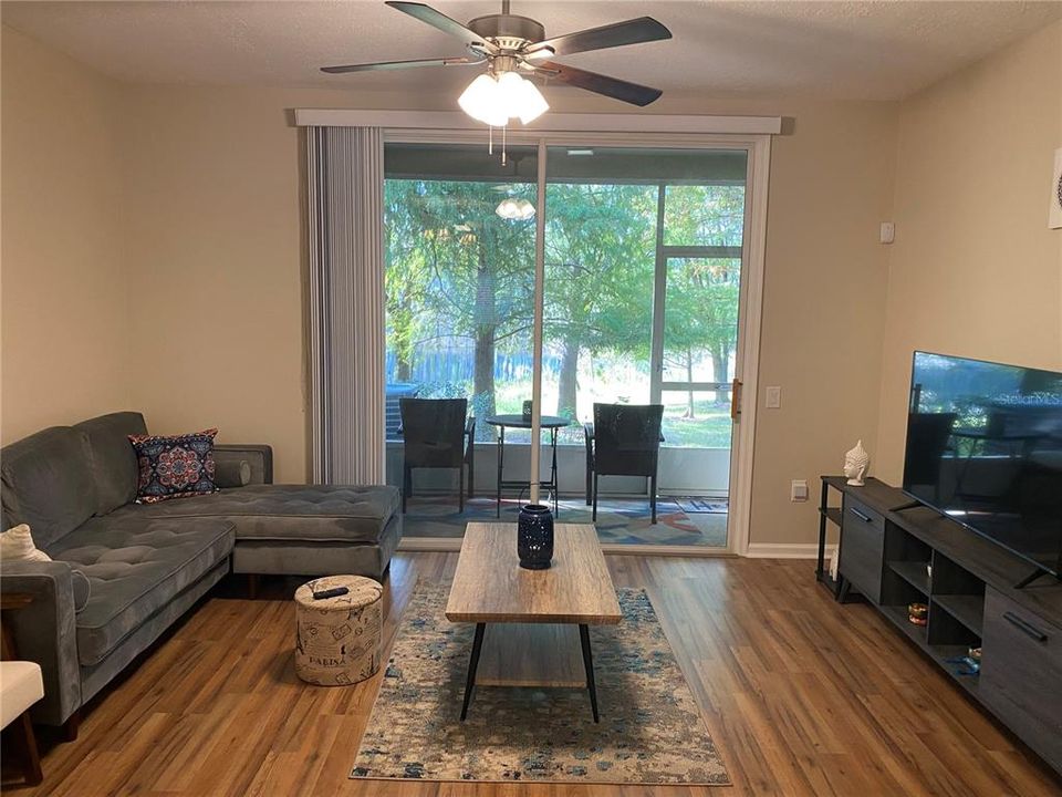 En Venta: $249,500 (2 camas, 2 baños, 1095 Pies cuadrados)