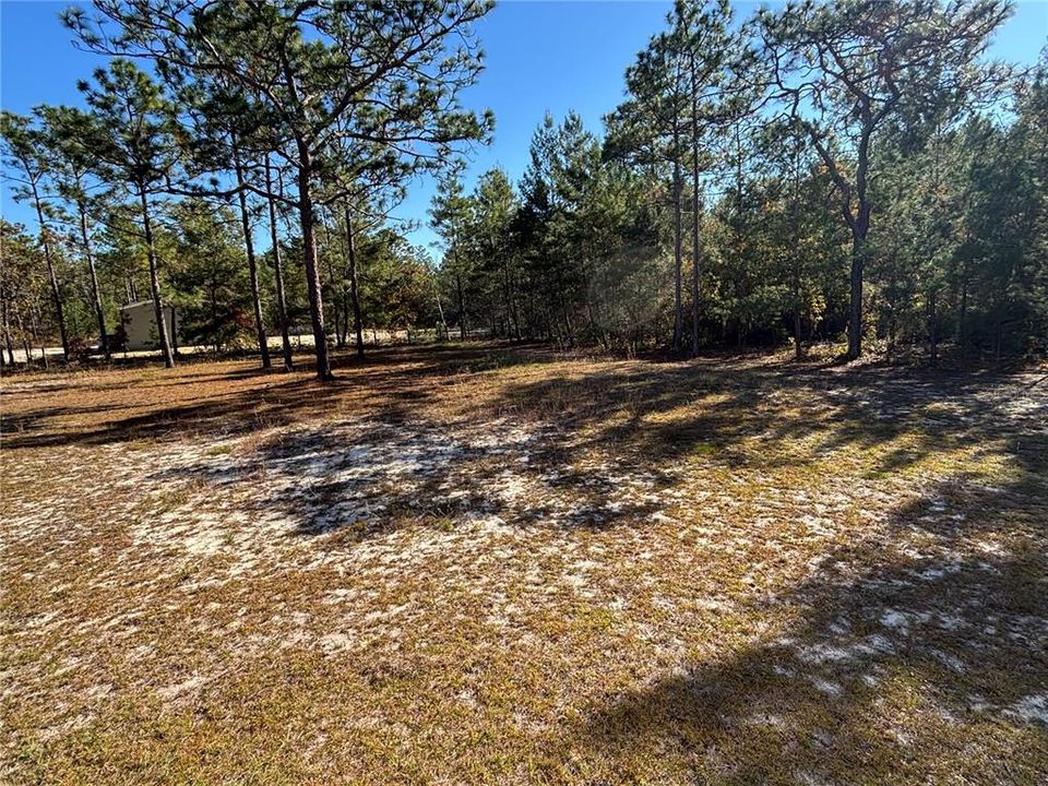 Под контрактом: $159,000 (2 спален, 2 ванн, 960 Квадратных фут)