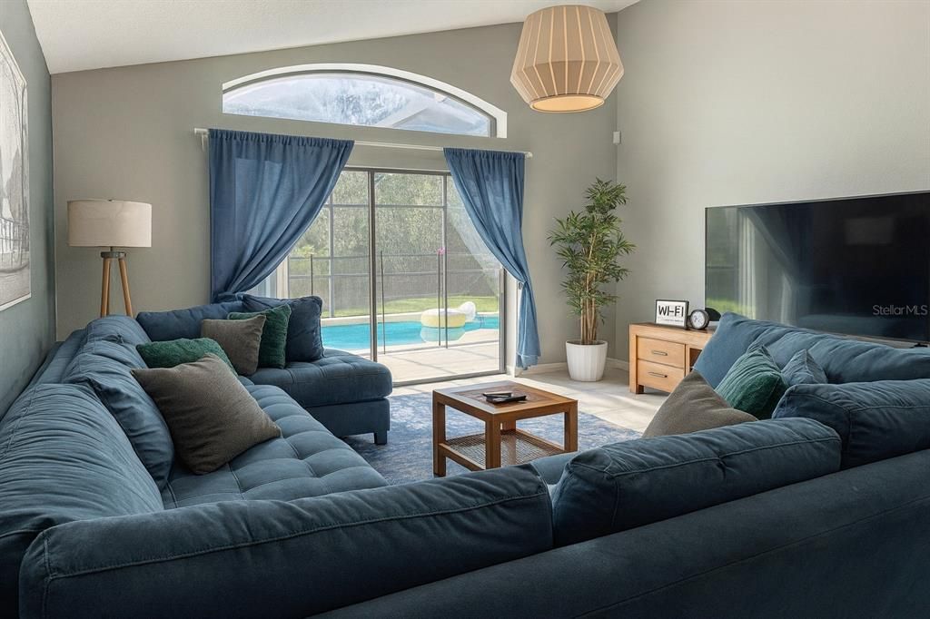 出租: $2,950 (4 贝兹, 3 浴室, 1920 平方英尺)