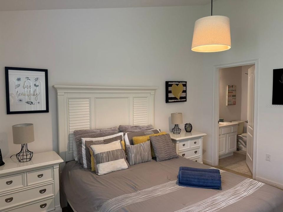 出租: $2,950 (4 贝兹, 3 浴室, 1920 平方英尺)