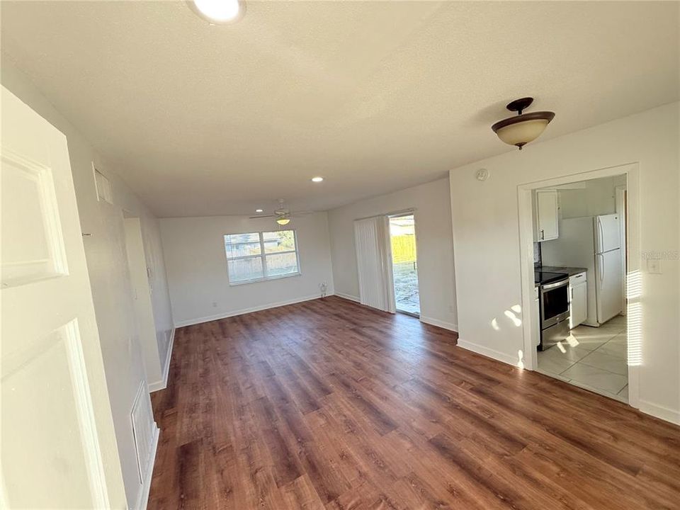 En Renta: $2,000 (3 camas, 2 baños, 1054 Pies cuadrados)